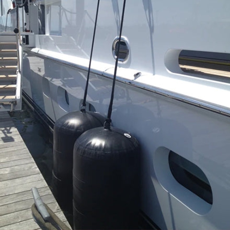 AERE’ Inflatable Fenders 9″ x 22″ Black